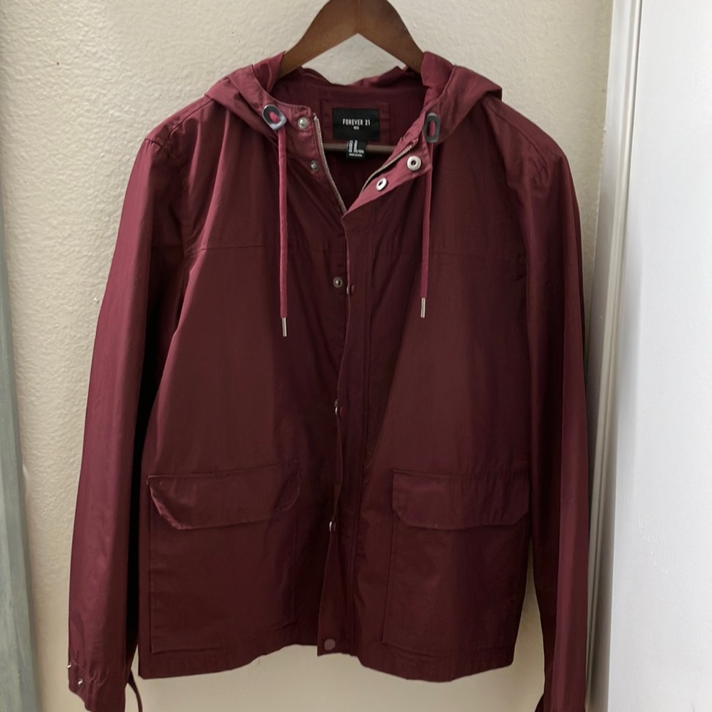 Forever 21 Men’s Stylish Maroon Raincoat Windbreaker Hoodie